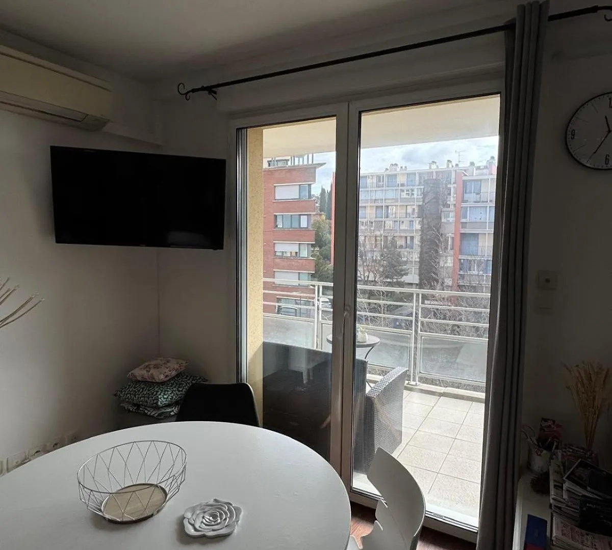 Apartment Toulouse Marengo-Gare Matabiau - Mediatheque-Allees Jean Jaures Proche Ligne B Parking Prive Securise Gratuitprive France
